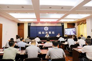 奥斯卡晒海报预热海港客战河南：我们加油吧⚽